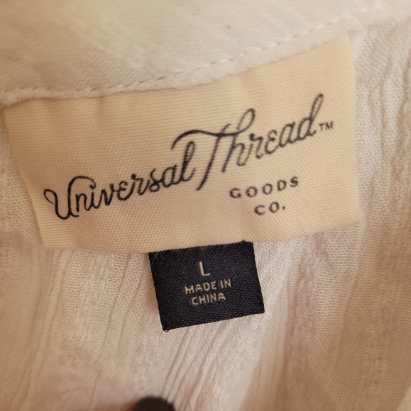 Universal Thread Rayon White Billowy Keyhole Back Blouse Size Large - Picture 8 of 10